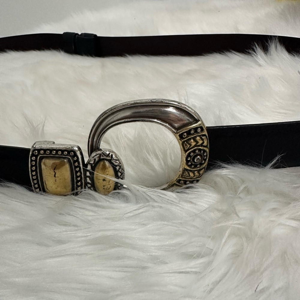 Chicos M\L adjustable chocolate brown leather  belt